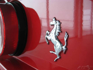 Illustration for article titled Nice Price Or Crack Pipe: 5,944-Mile Ferrari Mondia Cabriolet For $37,995?